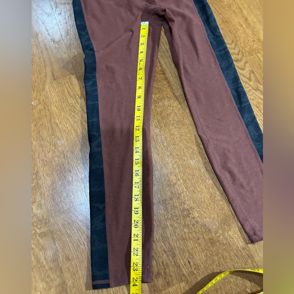 Vuori High-Rise The Rise The Shine Leggings Sz Sm Rust and Black Heathered Camo - Picture 11 of 12